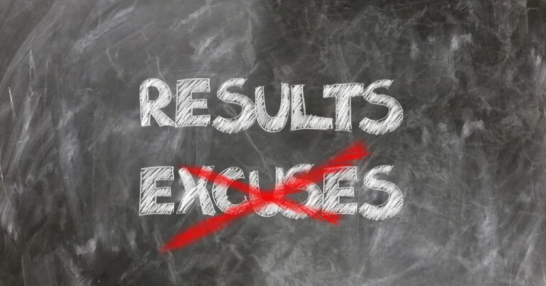 board, result, excuse me-3240465.jpg